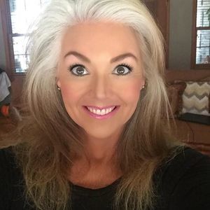 Meet your Posher, Julienne